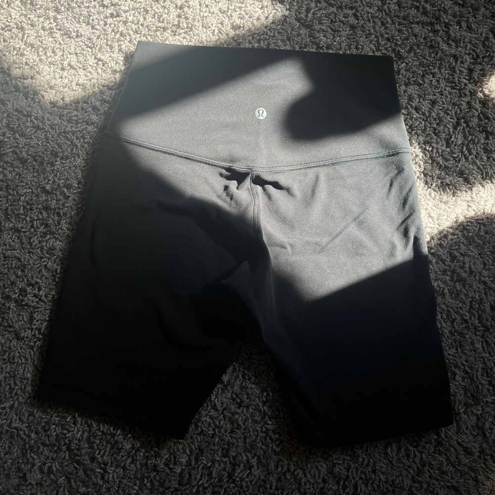 Lululemon HR shorts 8” leggings